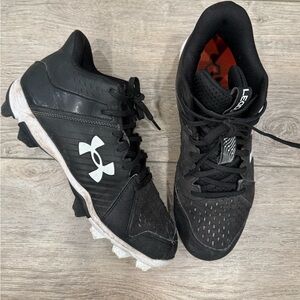 Men’s size 9 black and white Under Armour Cleats